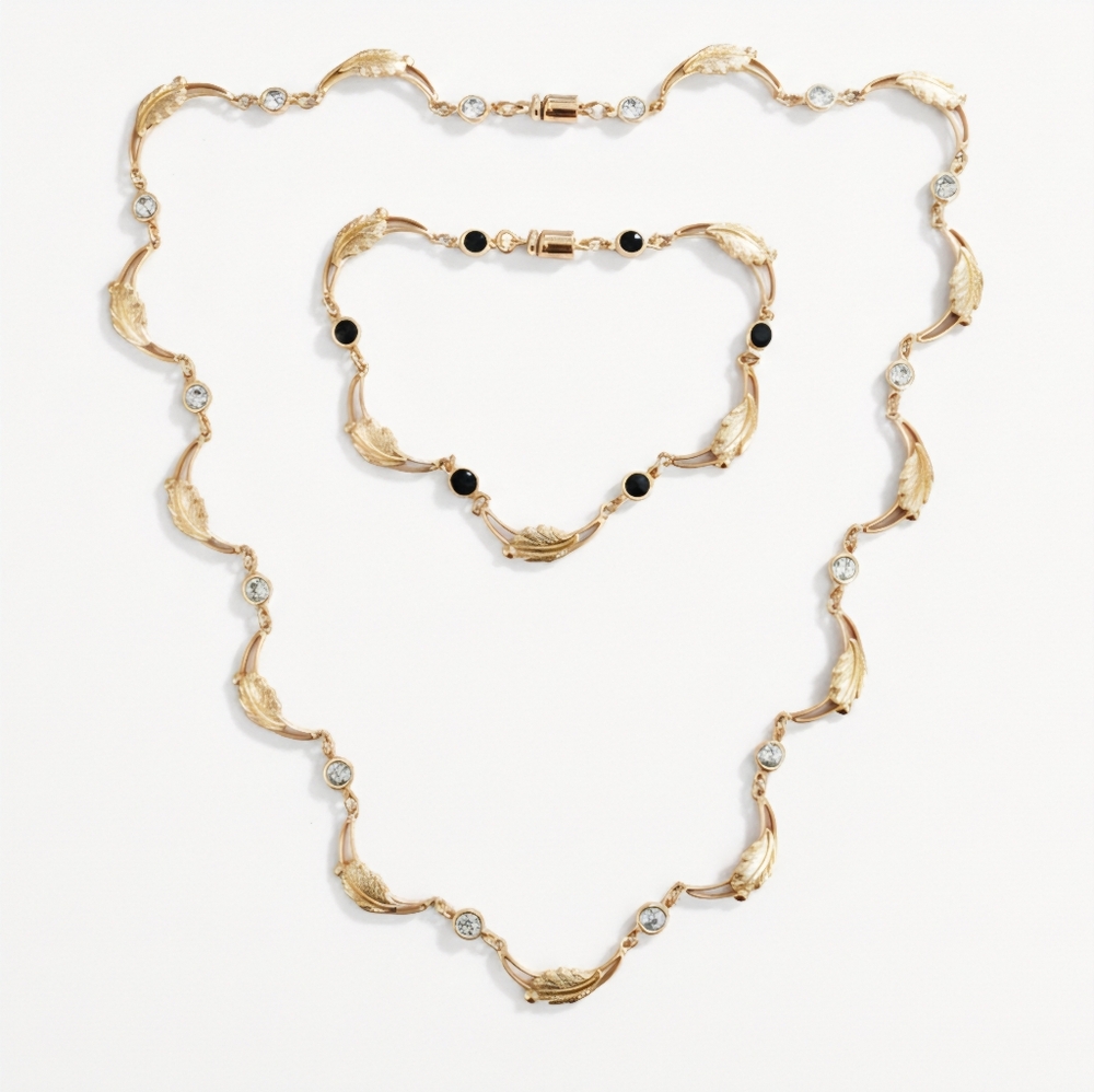 Necklace & Bracelet Set 18k Gold Plated Glass Gems Leaf Floral Black Vintage